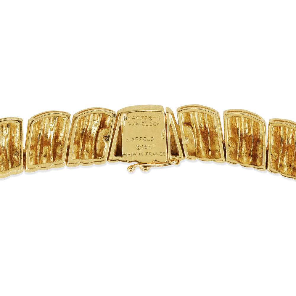 
                      
                        Macklowe Gallery Van Cleef & Arpels Paris 18K Gold and Diamond Necklace
                      
                    