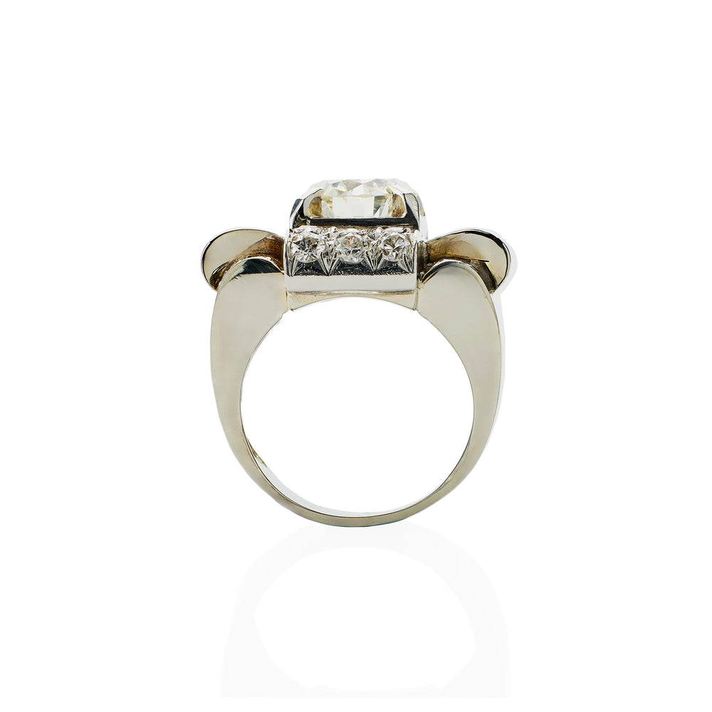 
                      
                        Macklowe Gallery French Retro 18K White Gold and Diamond Ring
                      
                    