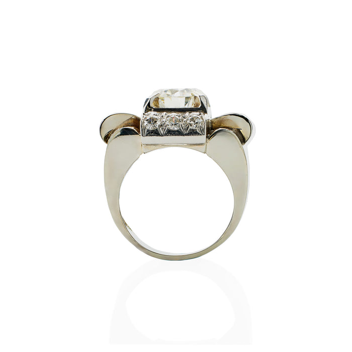 Macklowe Gallery French Retro 18K White Gold and Diamond Ring