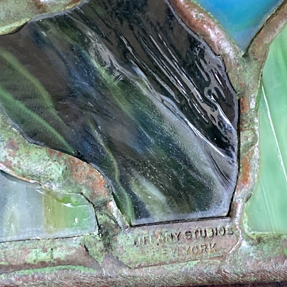 
                      
                        Macklowe Gallery Tiffany Studios New York "Tulip" Table Lamp
                      
                    